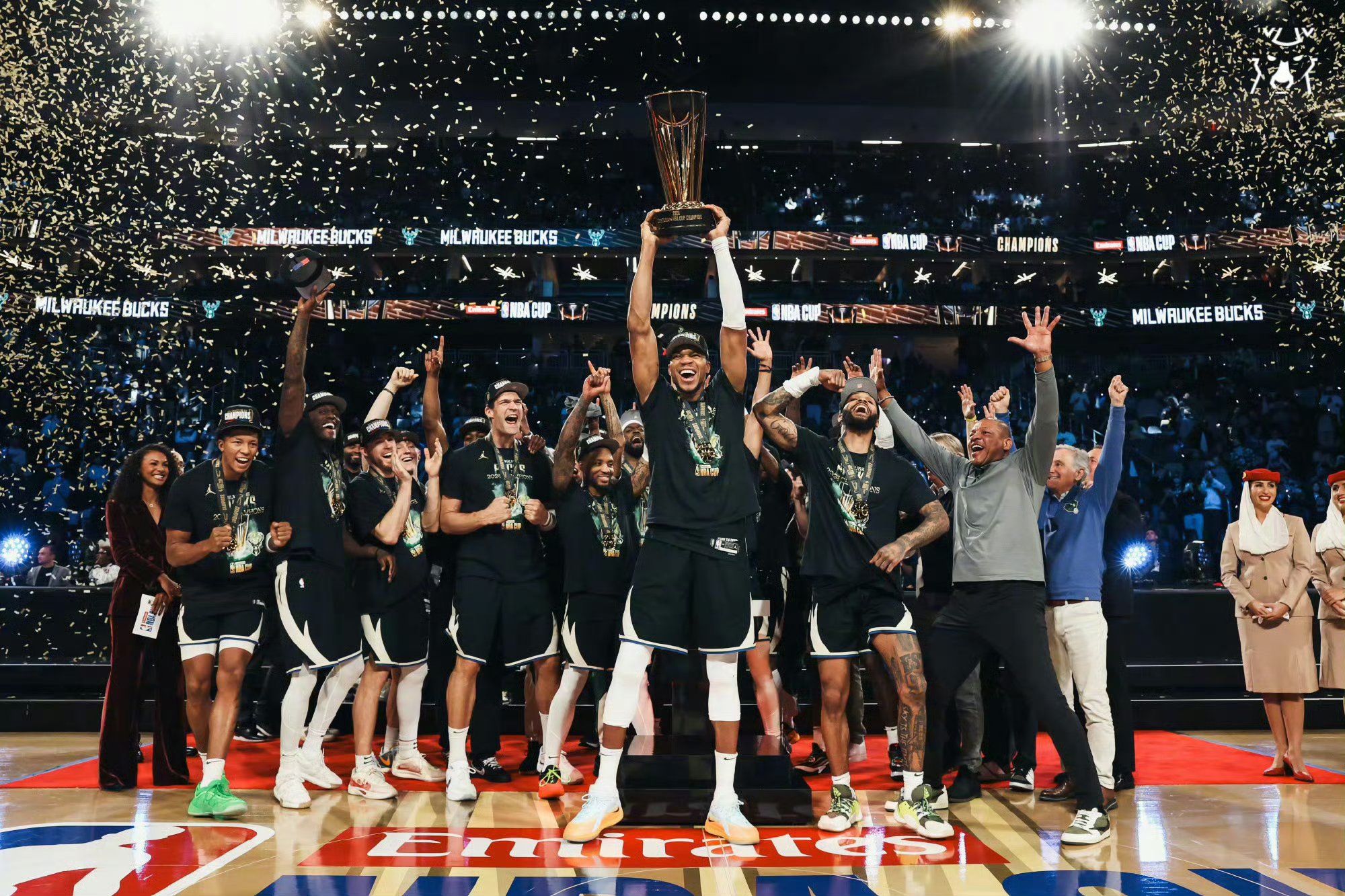 NBA全明星赛：詹姆斯与字母哥联手大胜