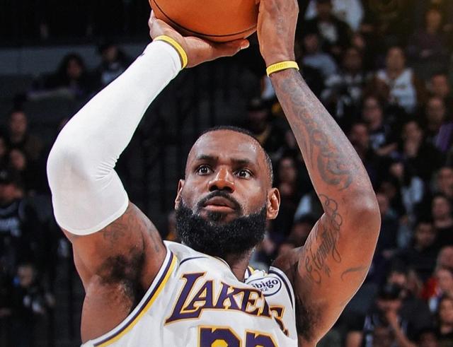 步行者，国王，詹姆斯！