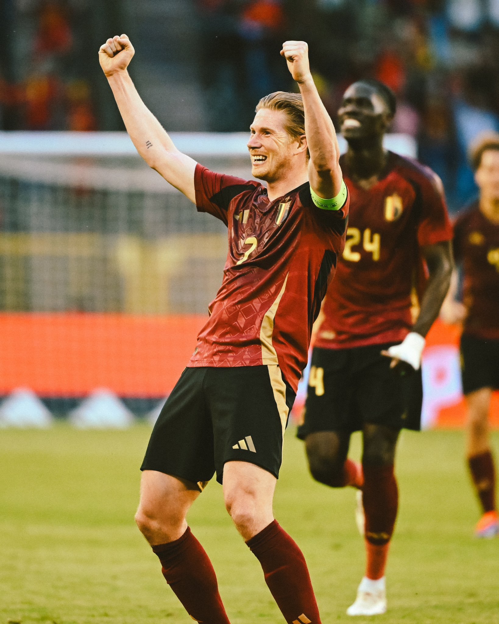 德布劳内关键节点突破纪录,加拿大队带队取胜! 德布劳内关键节点突破纪录,加拿大队带队取胜!