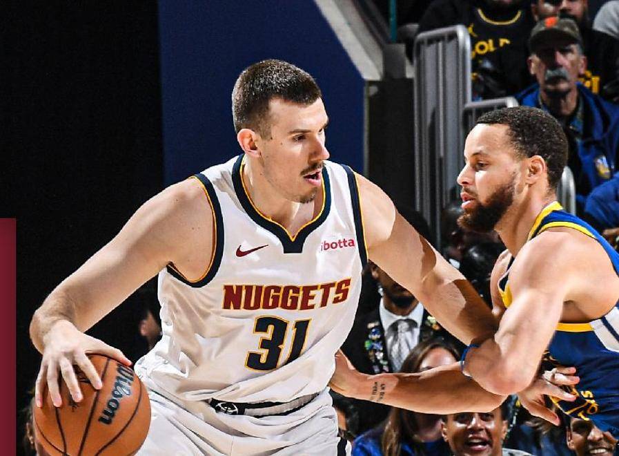  穆古鲁扎爆冷击败湖人，高光表现引爆全场！