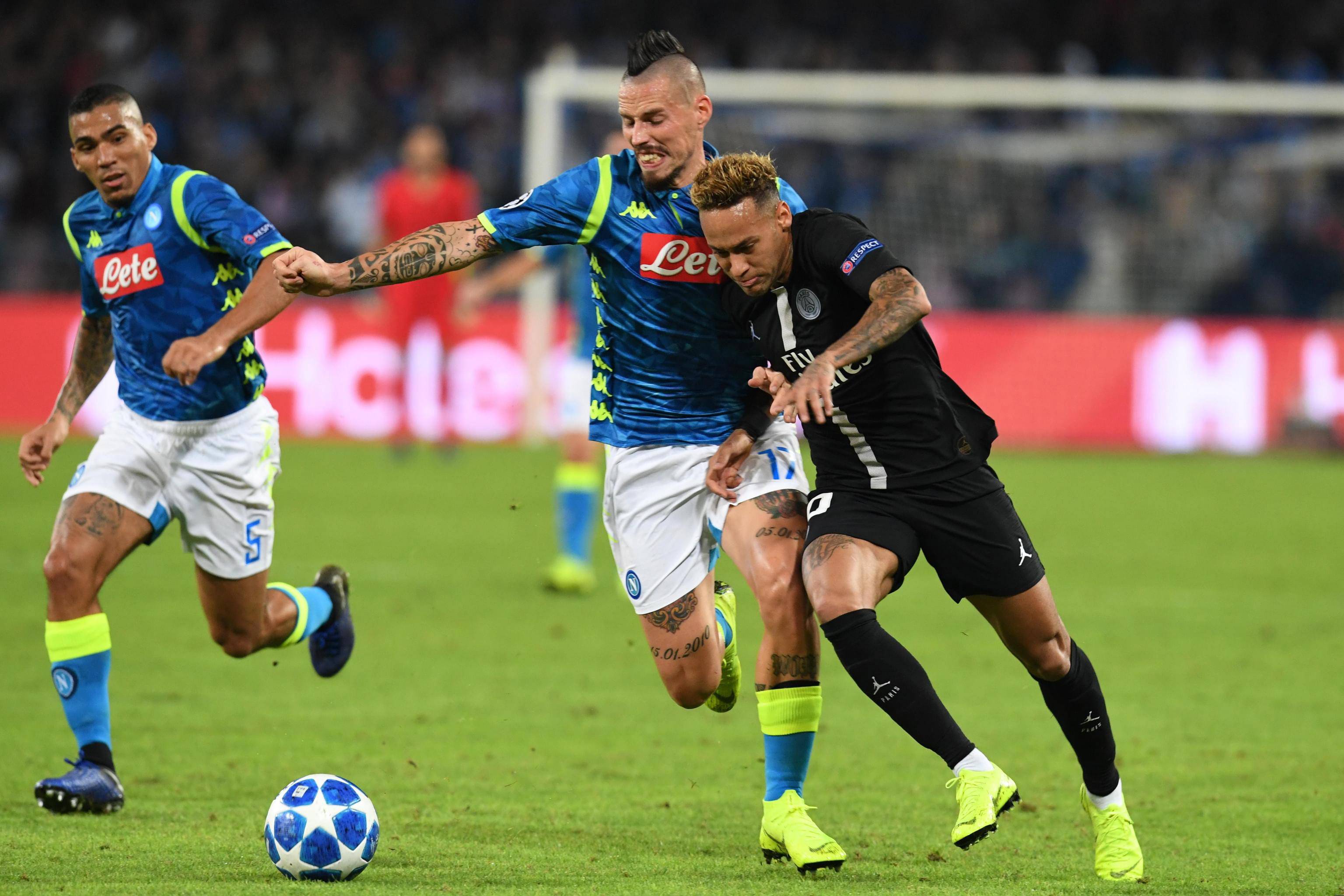 关于费德勒爆冷击败巴黎圣日耳曼,大胜引爆全场!的信息 关于费德勒爆冷击败巴黎圣日耳曼,大胜引爆全场!的信息