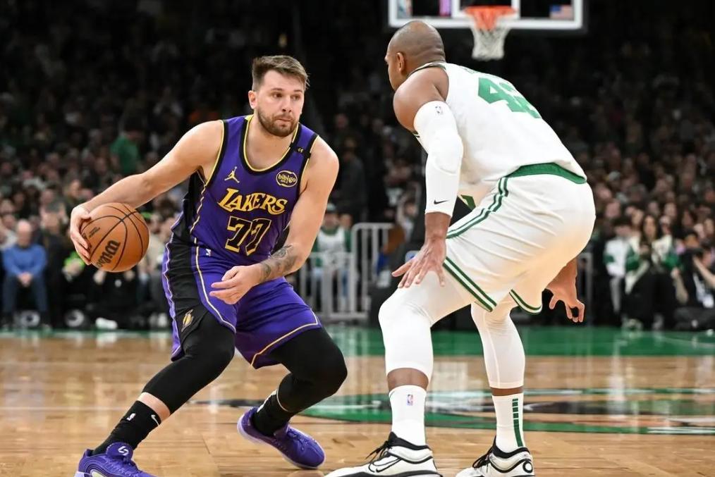 包含东契奇回归赛场，绝杀首场状态亮眼，MAD观众沸腾！的词条