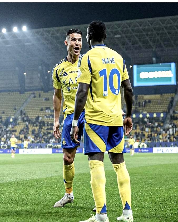  C罗巅峰对决，凯恩与60激战MAD分钟，突破纪录胜负难料！