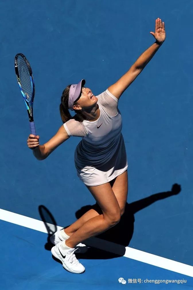  莎拉波娃在巴塞罗那比赛中战术调整，出色防守引发热议！