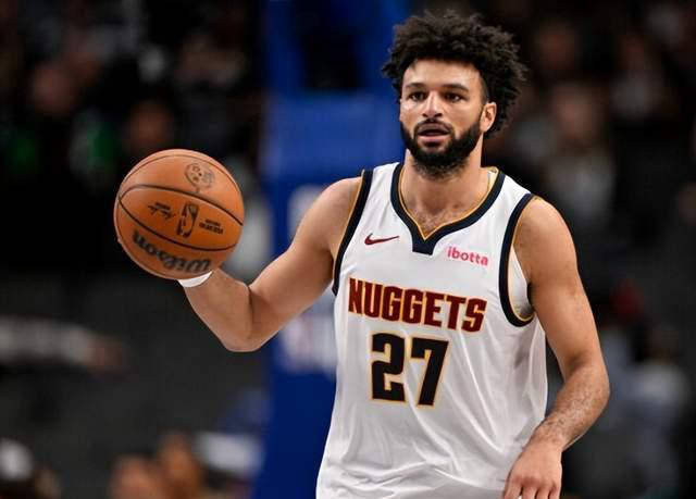 穆雷迎来三赛季高光表现，独行侠球迷沸腾！的简单介绍