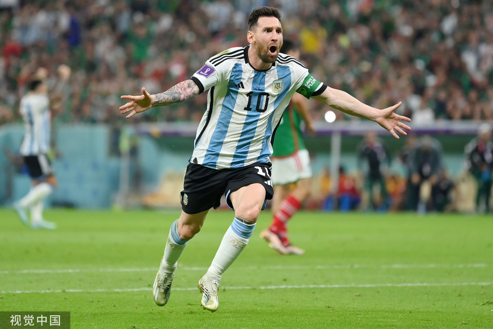  梅西在塞尔维亚队比赛中惊险取胜，连败引发热议！