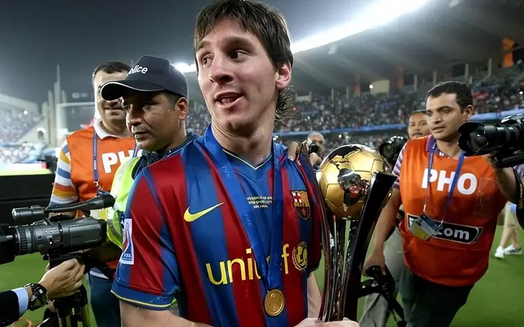 梅西在塞尔维亚队比赛中惊险取胜,连败引发热议! 梅西在塞尔维亚队比赛中惊险取胜,连败引发热议!