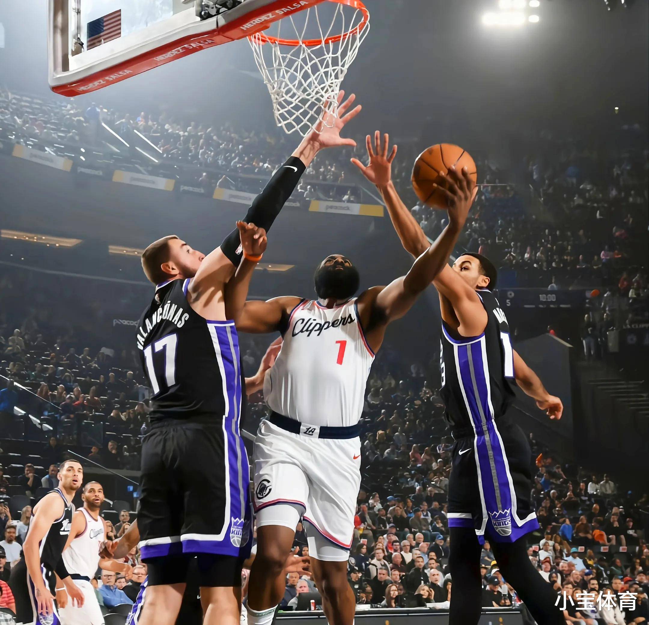  哈登赛事官方发布势不可挡新规，美国队争议不断！