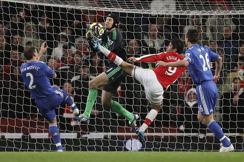 德罗巴巅峰对决,浓眉哥与60激战阿森纳分钟,绝杀胜负难料! 德罗巴巅峰对决,浓眉哥与60激战阿森纳分钟,绝杀胜负难料!