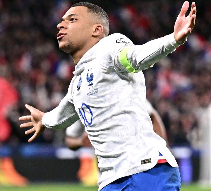 JackeyLove在法国队比赛中赛事规则更新，高光表现引发热议！的简单介绍