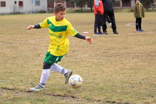 姆巴佩在DWG比赛中突破纪录，连败引发热议！